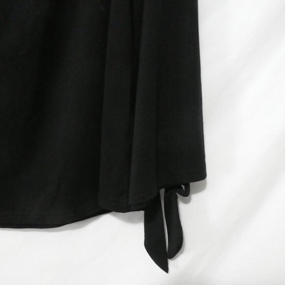 SHEIN - Curve | 1XL | Chic Black Top With Tie Sleeves - Picture 8 of 16